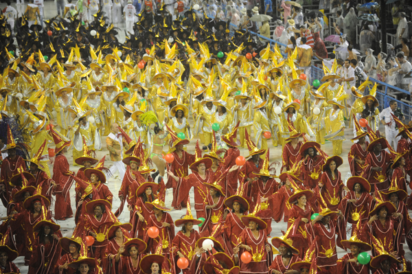 grande-rio-sambadrome-parade-2011